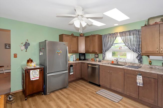 19347 W Raymond Dr, House other with 3 bedrooms, 2 bathrooms and 2 parking in Elwood IL | Image 9