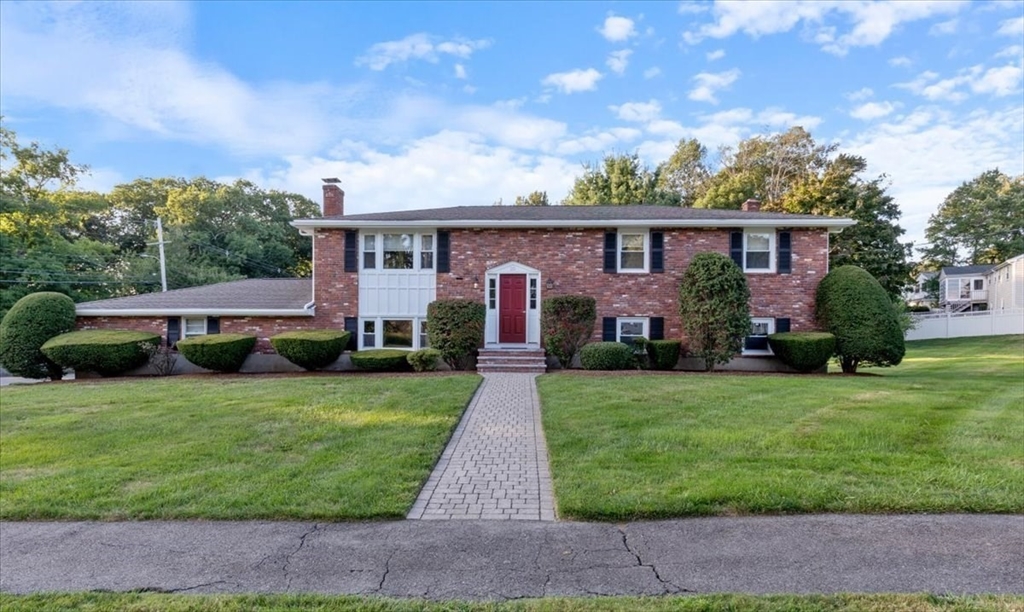 Delaware Ave, Danvers, MA 01923