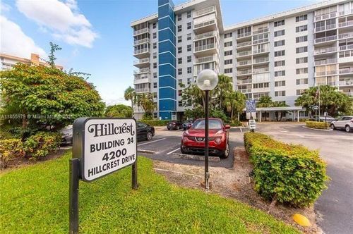 apt-800-4200 Hillcrest Dr, Hollywood, FL, 33021-7948 | Card Image