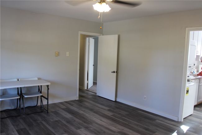 2303 Towbridge Cir, House other with 3 bedrooms, 2 bathrooms and null parking in Austin TX | Image 4