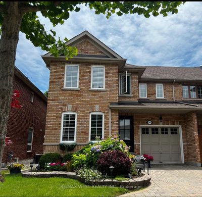 743 Craighurst Crt, Home with 4 bedrooms, 4 bathrooms and 4 parking in Pickering ON | Image 1