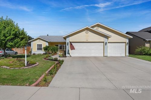 304 Walnut Creek Way, Nampa, ID, 83686-8153 | Card Image