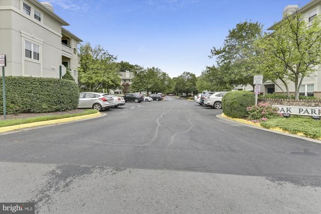 APT-36 - 12009 Taliesin Pl, Condo with 2 bedrooms, 1 bathrooms and null parking in Reston VA | Image 37