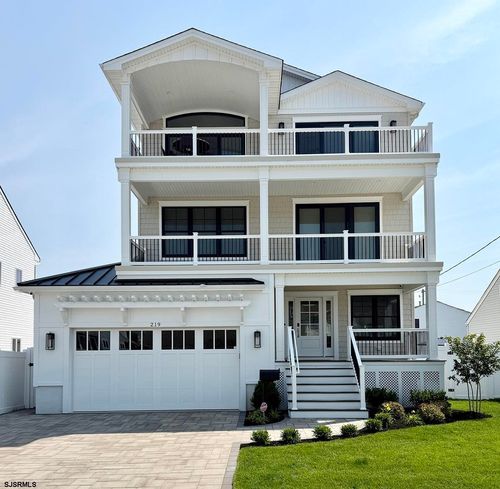 2905 Revere Blvd, Brigantine, NJ, 08203-1757 | Card Image