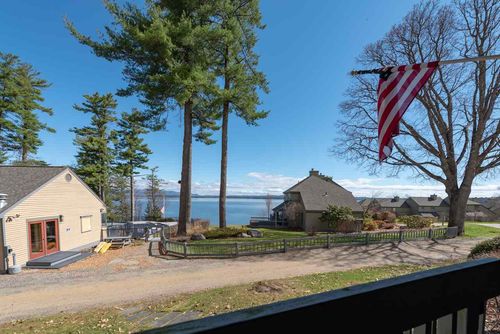 61-2696 Lake Shore Rd, Gilford, NH, 03249-5606 | Card Image