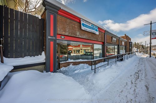 162 Highland St, Haliburton, ON, K0M1S0 | Card Image