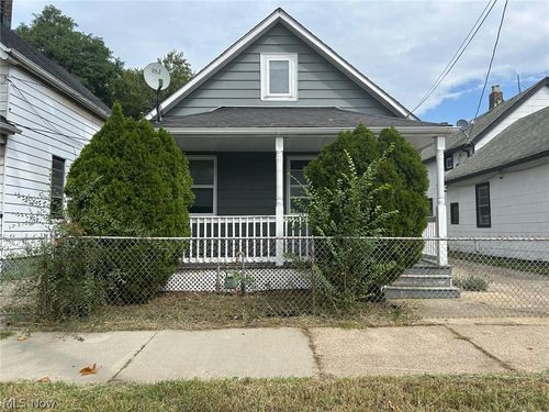 1607 E 34th St, Cleveland, OH, 44114-4327 | Card Image