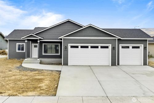 2383 Pacific St, Ephrata, WA, 98823-7501 | Card Image