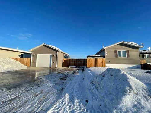 61 Deerglen Mobile Home Park, High Level, AB, T0H1Z0 | Card Image