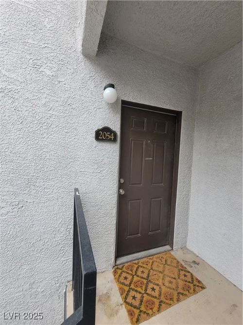 2054-2615 W Gary Ave, Las Vegas, NV, 89123-6472 | Card Image
