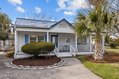 319 Old Causeway Rd, Atlantic Beach, NC, 28512-7349 | Card Image