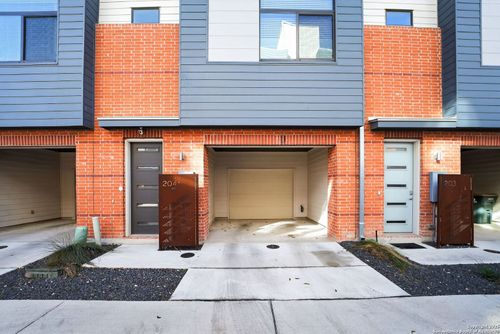 unit-204-1606 N Hackberry St, San Antonio, TX, 78208-1212 | Card Image