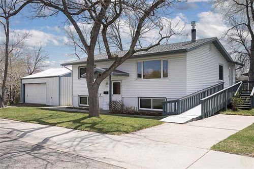 1320 Howard Ave, Billings, MT, 59102-5227 | Card Image