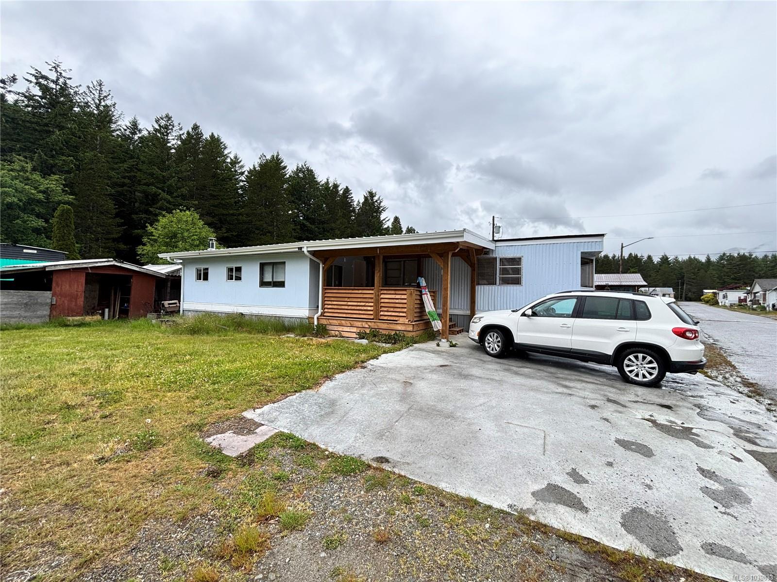 Residential in Gold River