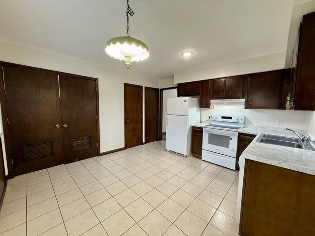 APT-7 - 110 Elleta Ave, Condo with 2 bedrooms, 2 bathrooms and null parking in Gallatin TN | Image 9
