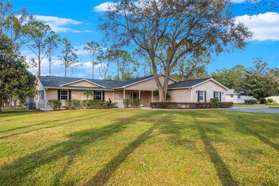 32576 Greenwood Loop, House other with 4 bedrooms, 3 bathrooms and null parking in Wesley Chapel FL | Image 3