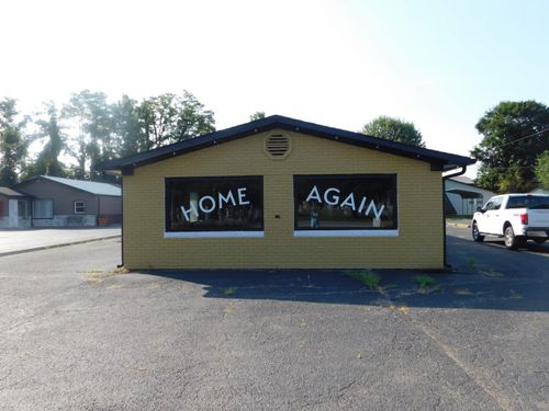 815 E Main St, Vevay, IN, 47043-9586 | Card Image