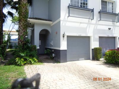 3427 Nw 14th Court, Townhouse with 3 bedrooms, 2 bathrooms and null parking in Lauderhill FL | Image 1