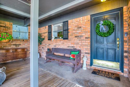 105 Sargent Ave, Ballinger, TX, 76821-4211 | Card Image