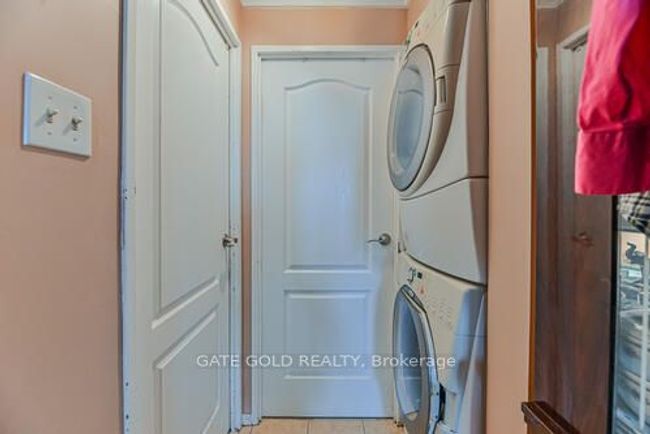 706 - 2470 Eglinton Ave W, Condo with 3 bedrooms, 2 bathrooms and null parking in York ON | Image 16
