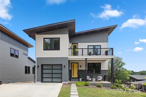 303 Iron Ridge Loop, Asheville, NC, 28806-0281 | Card Image