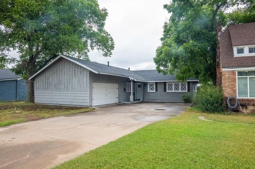 2204 Waco St, San Angelo, TX, 76901-2453 | Card Image