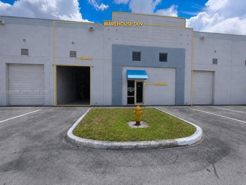 9-2355 Nw 70th Ave, Miami, FL, 33122 | Card Image