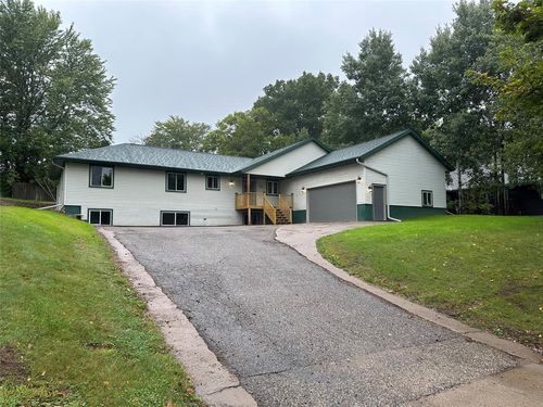 2610 Mont Claire Road, Eau Claire, WI, 54703 | Card Image