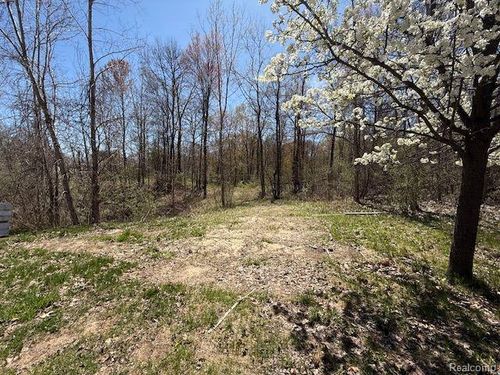 11999 Scenic Vly, Springfld Twp, MI, 48350-3456 | Card Image