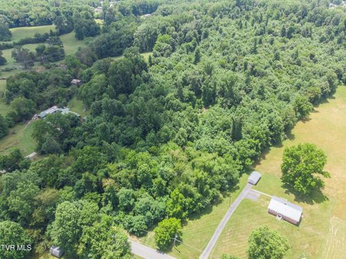 283 Old Milligan Hwy, Johnson City, TN, 37601-7026 | Card Image