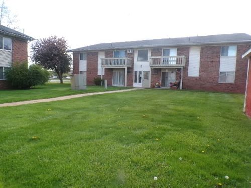 apt-1-825 S Grand Ave, Fowlerville, MI, 48836-8903 | Card Image
