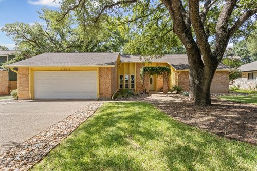 1003 Lakewood Ln, Round Rock, TX, 78681-4520 | Card Image