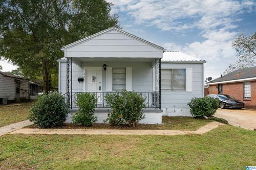 422 11th St S, BESSEMER, AL, 35020-6412 | Card Image