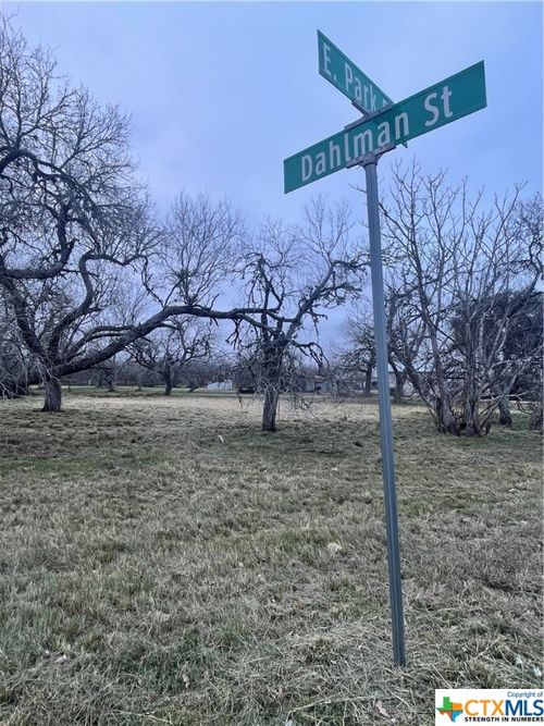 597 E Park C Street, Cuero, TX, 77954 | Card Image