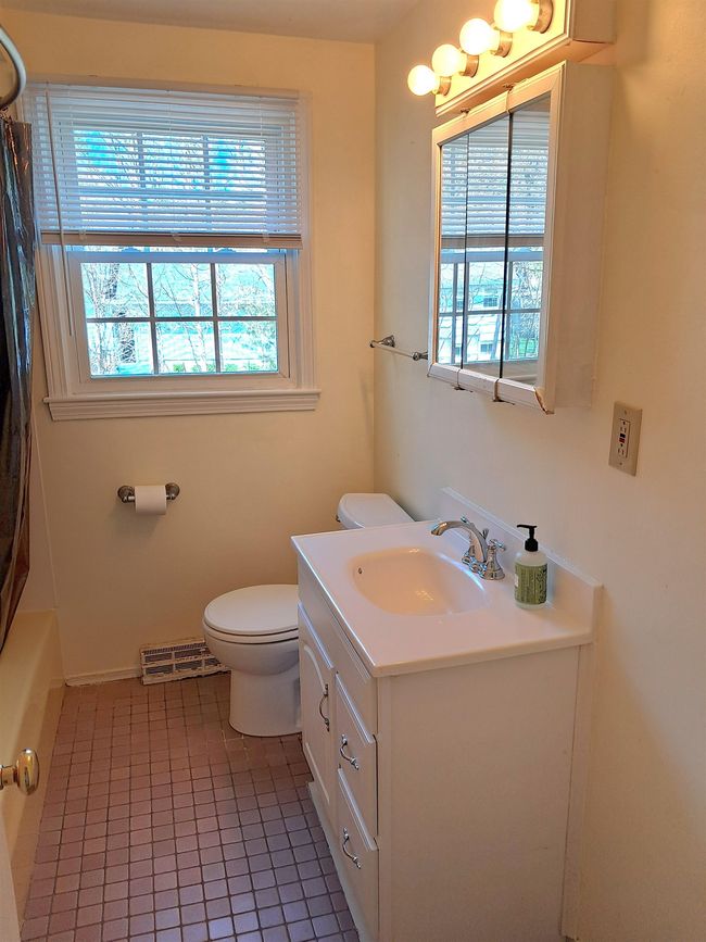 45 Tenby Dr, House other with 4 bedrooms, 2 bathrooms and null parking in Nashua NH | Image 20