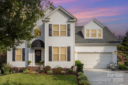 7305 Denali Ln, Charlotte, NC, 28216-5771 | Card Image