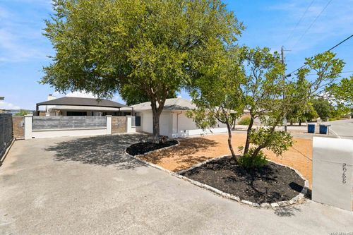 2988 Colleen Dr, Canyon Lake, TX, 78133-5399 | Card Image