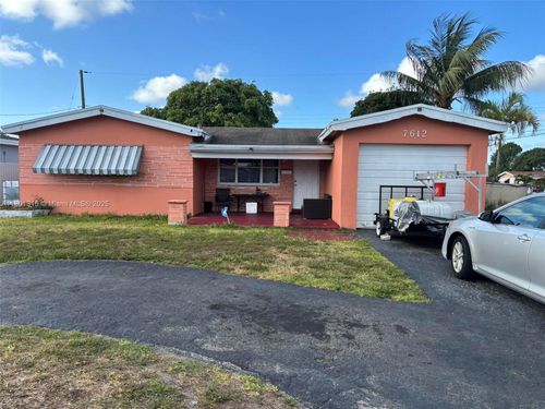 7612 Plantation Blvd, Miramar, FL, 33023-2528 | Card Image