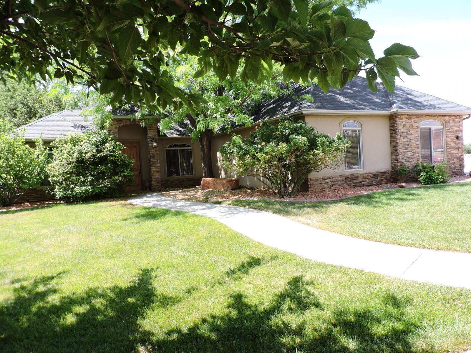 Hillside Dr, Kanab, UT 84741