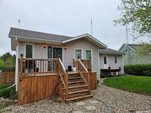 306 W 1 St, Alida, SK, S0C2H0 | Card Image