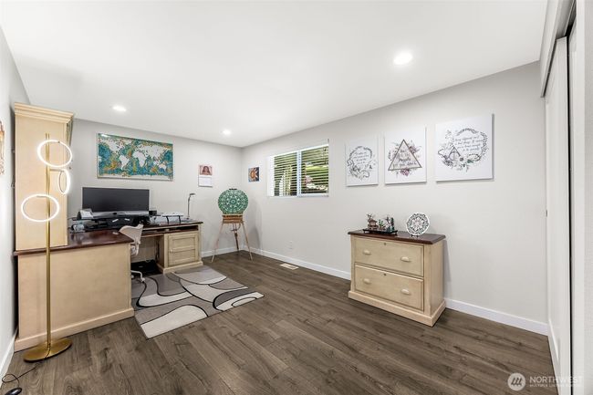 24028 6 Th Pl W, House other with 4 bedrooms, 4 bathrooms and 2 parking in Bothell WA | Image 24