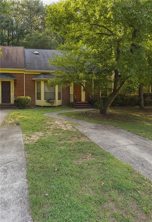 7157 Williamsburg Dr, Riverdale, GA, 30274-3335 | Card Image