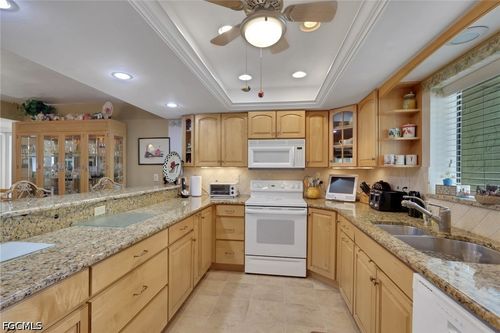 2b-4498 Windjammer Ln, FORT MYERS, FL, 33919-8237 | Card Image