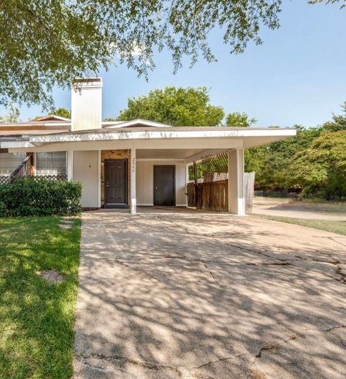 2640 Santiago Cir, Grand Prairie, TX, 75052-5376 | Card Image