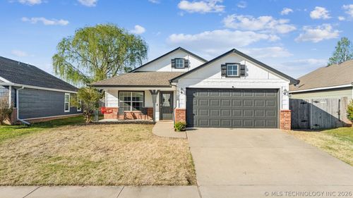 15128 108th Pl, Owasso, OK, 74055-8197 | Card Image