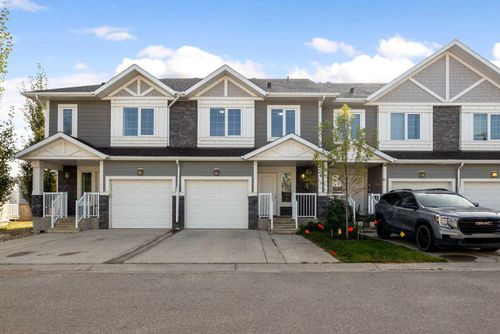 35-284 Shalestone Way, Fort Mcmurray, AB, T9K0V2 | Card Image