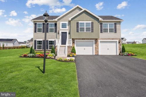 123-129 Piedmont Way, HANOVER, PA, 17331-8594 | Card Image