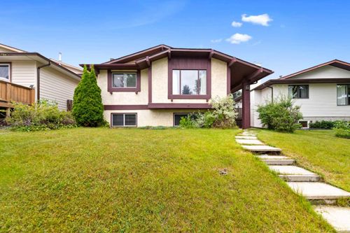 224 Berwick Way Nw, Calgary, AB, T3K1C1 | Card Image