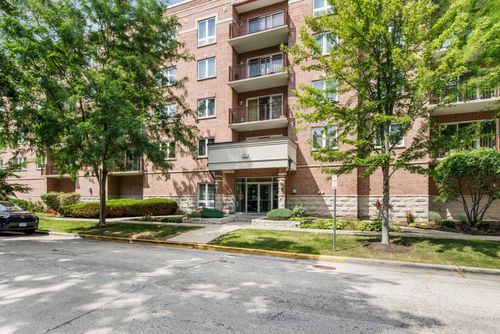apt-208-1378 Perry St, Des Plaines, IL, 60016-4389 | Card Image