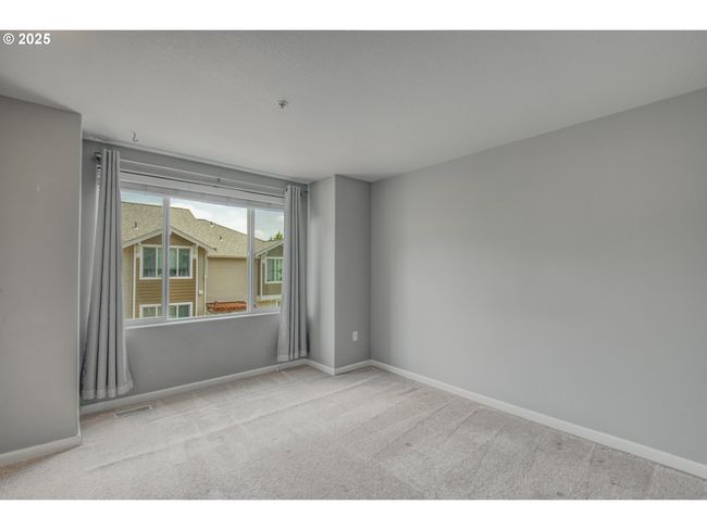 UNIT-103 - 8800 Sw 147 Th Ter, Condo with 2 bedrooms, 3 bathrooms and 2 parking in Beaverton OR | Image 12
